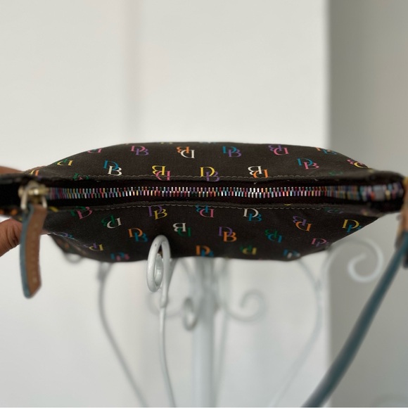 Dooney & Bourke Small Black Shoulder bag / Purse - Picture 6 of 14